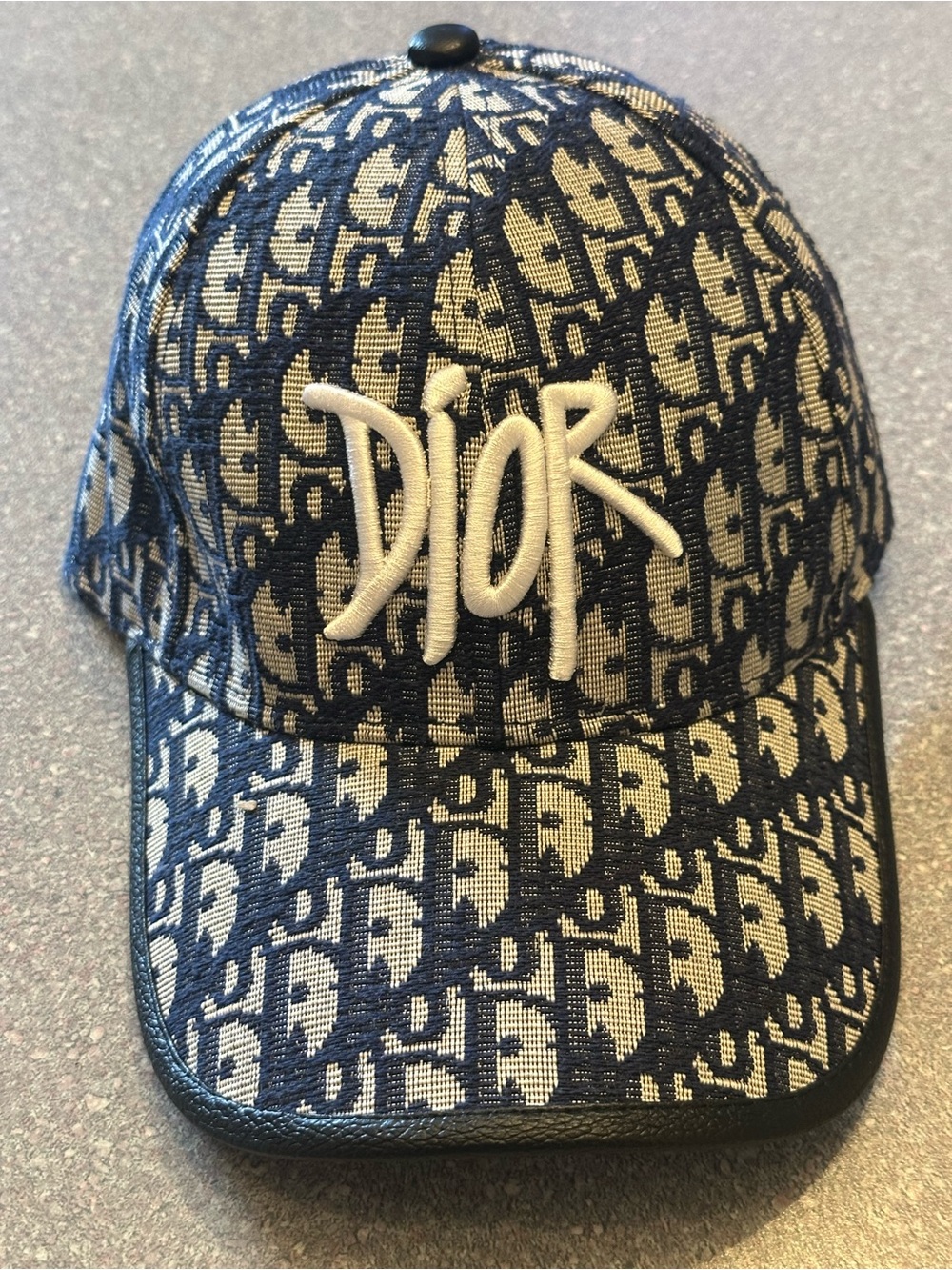 Buyers choice hats - Picture 6 of 16